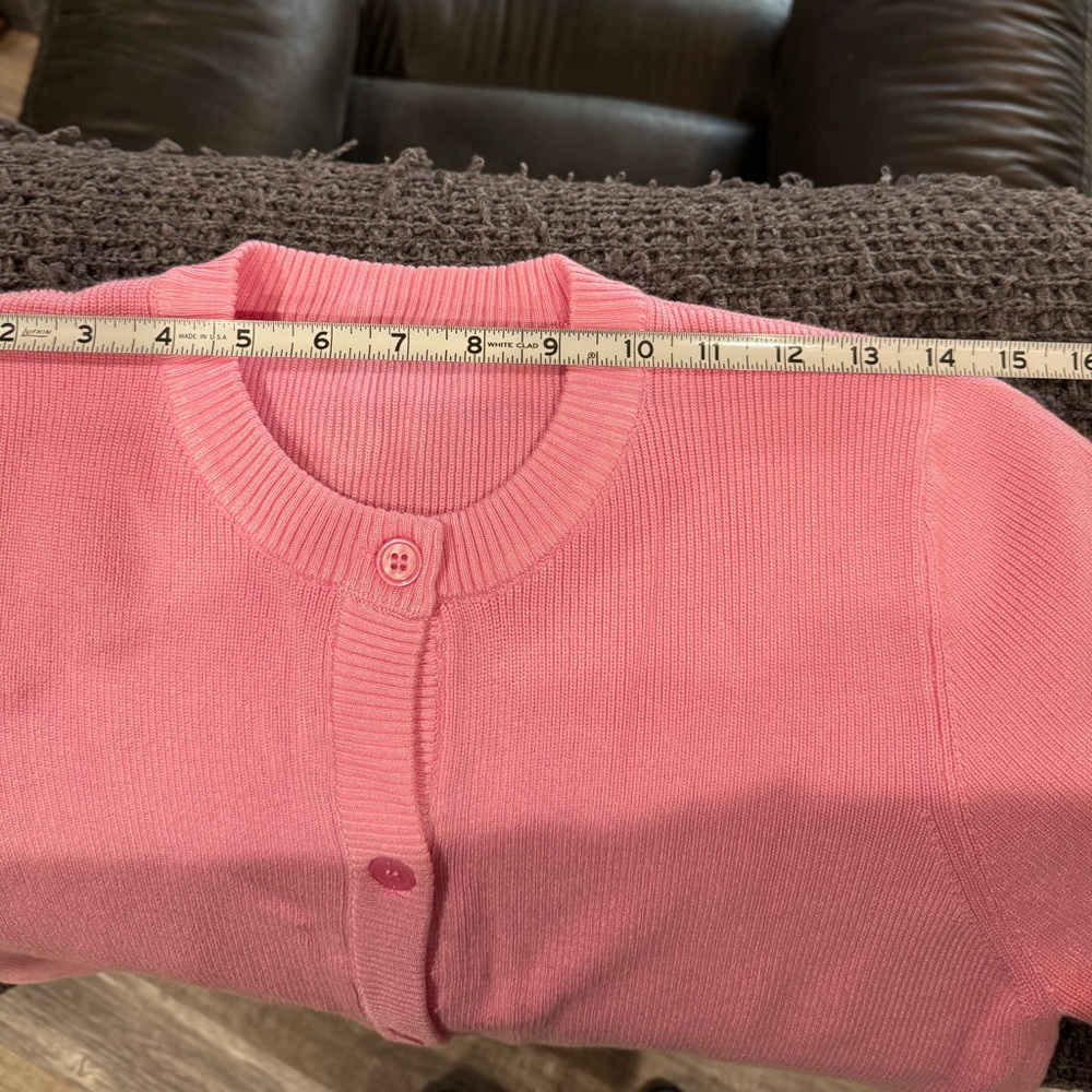 Women's Pink Sweater NWT - Picture 3 of 9